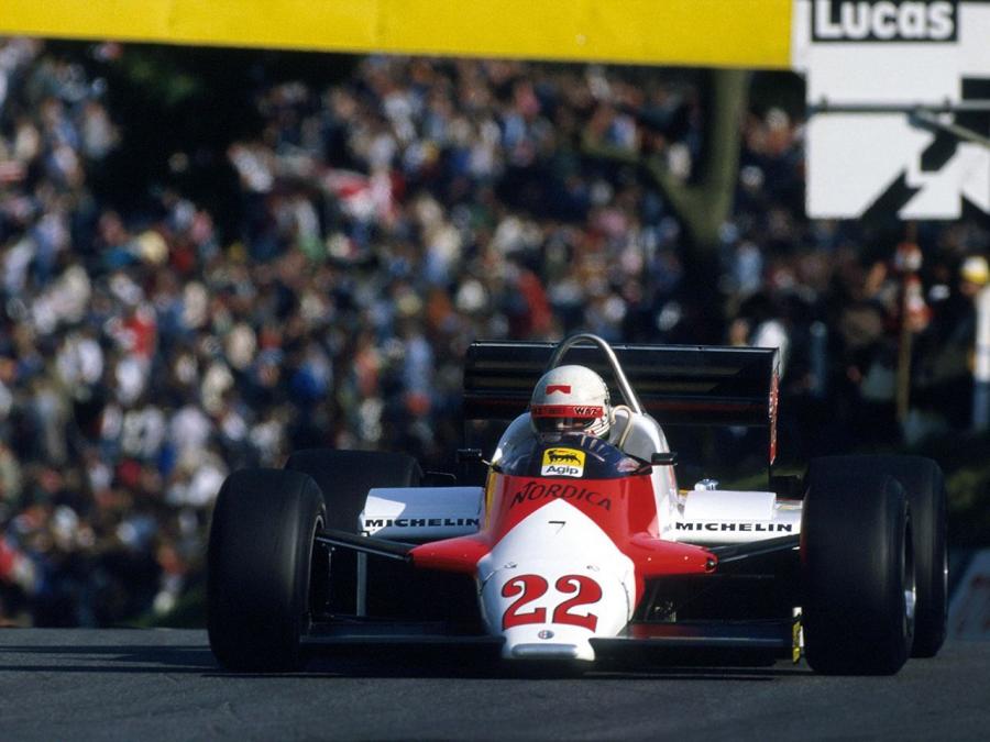  Alfa Romeo 183T 1983 года  (фото 10 из 11)
